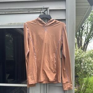 Fabletics Long Sleeve Tee in Tan